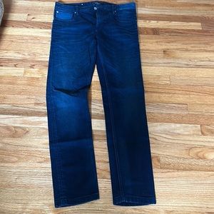 Scotch & Soda Tye Slim Straight Jeans
33X34 Zip Fly Dark Blue Denim. Like new.